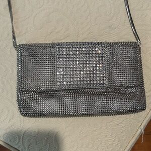 Whiting and Davis clutch